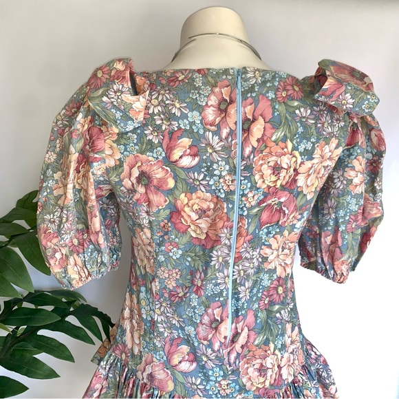 v i n t a g e :: Fairycore Babydoll Puff Sleeve Bow Whimsy Floral Mini Dress - Picture 12 of 13